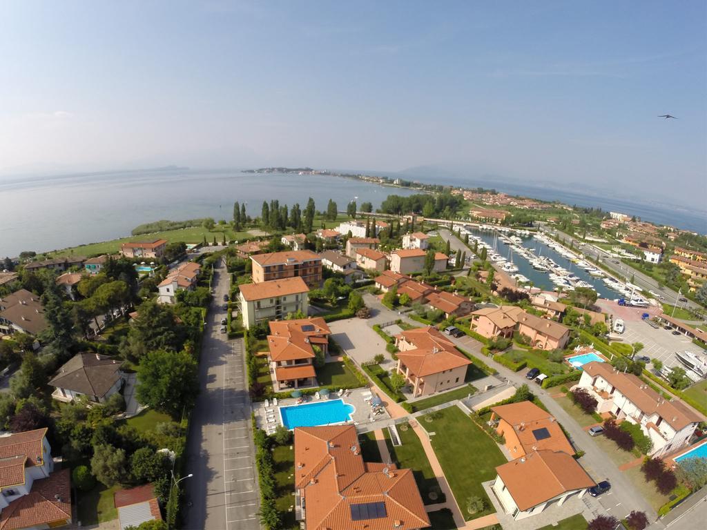 Bellasirmione Holiday Apartments Sirmione Exterior foto